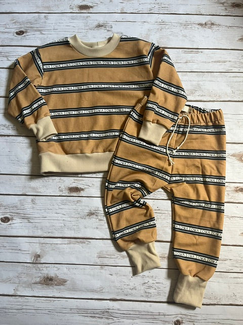 Iowa Vintage Stripe Sweatpants