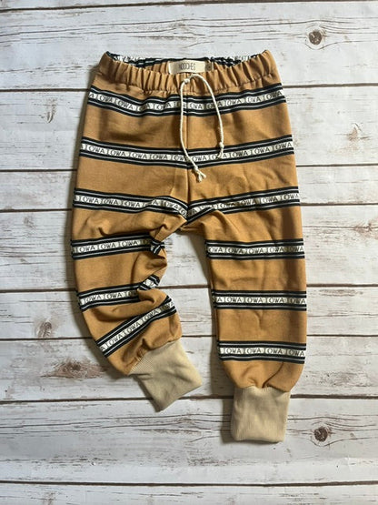 Iowa Vintage Stripe Sweatpants
